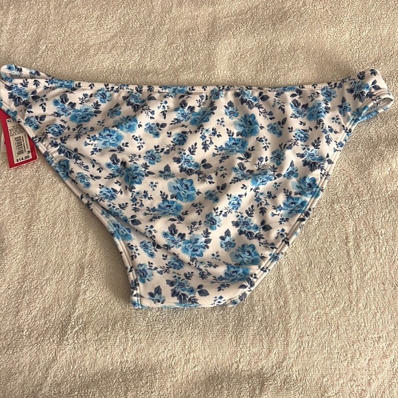 Ladies bikini - Picture 3 of 9